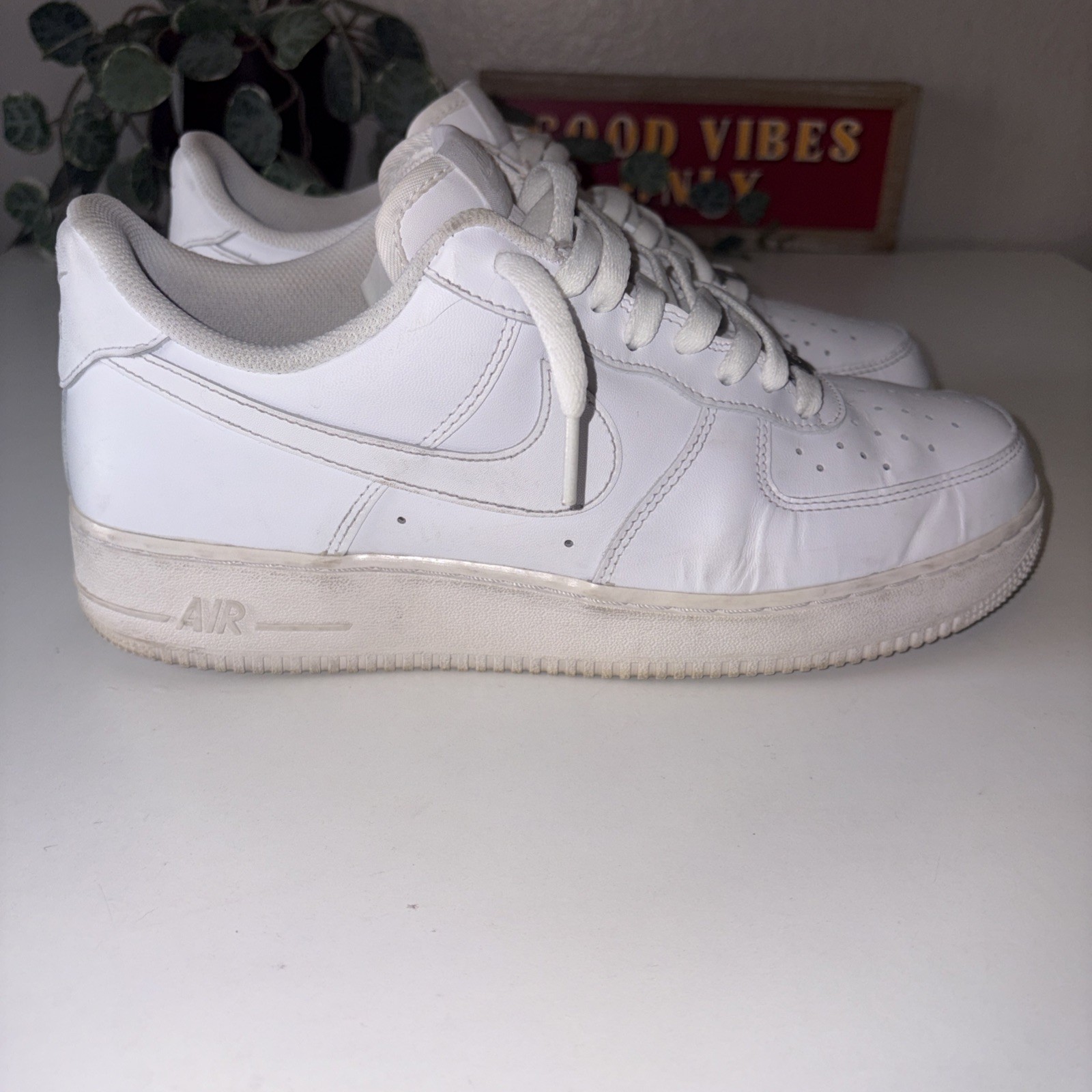 nike air force 1 low triple white mens size 10.5 cw2288 nike air force 1 low triple white mens size 10.5 cw2288