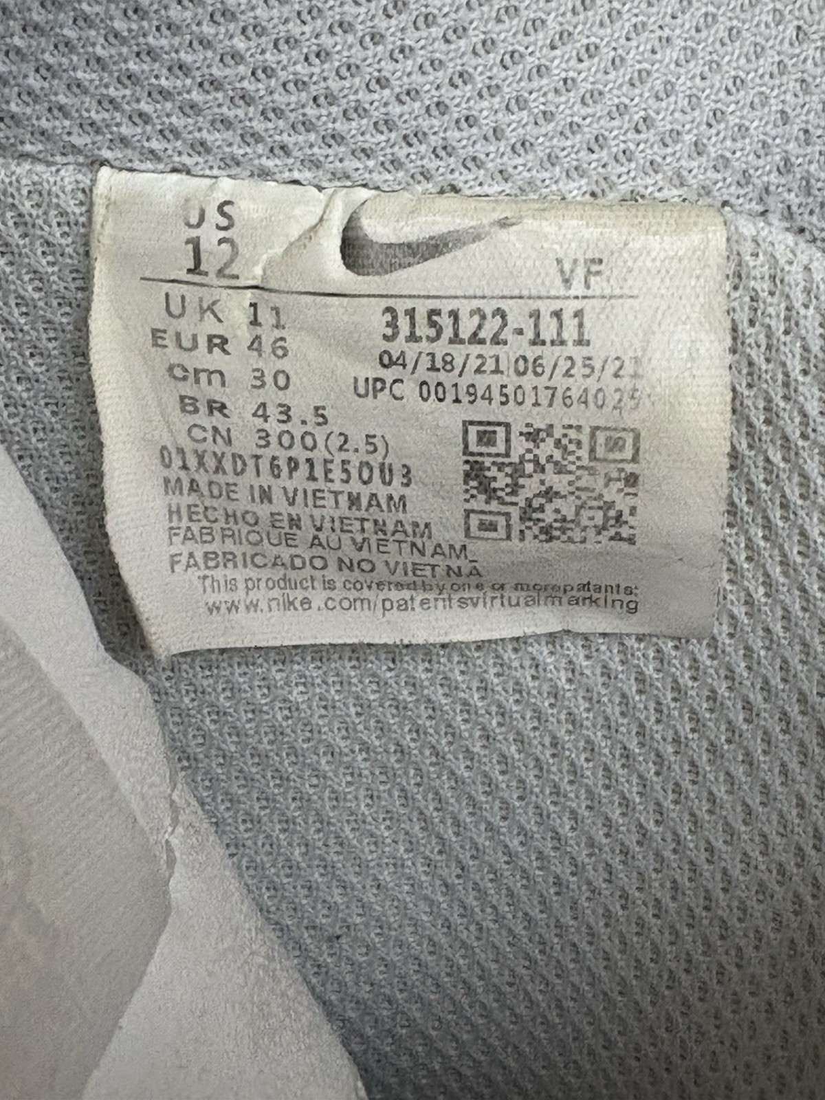 size 12 nike air force 1 '07 low triple white, no original box 79% condition size 12 nike air force 1 '07 low triple white, no original box 79% condition