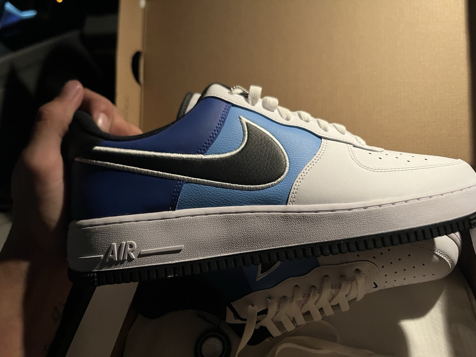 nike air force 1 '07 low white black blue carolina sneaker hq3823 100 nike air force 1 '07 low white black blue carolina sneaker hq3823 100