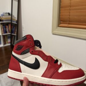 jordan air jordan 1 retro high og chicago lost & found dz5485 612