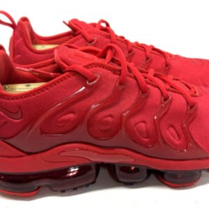 nike air vapormax plus triple red cw6973 600 men's size 12 shoes sneakers tn