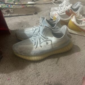 size 9.5 adidas yeezy boost 350 v2 mono ice