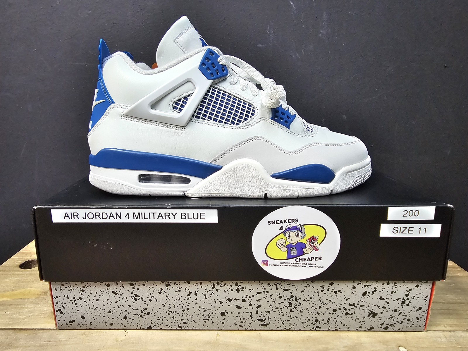 size 11 air jordan 4 retro 2024 military blue brand new in box 🔥 size 11 air jordan 4 retro 2024 military blue brand new in box 🔥