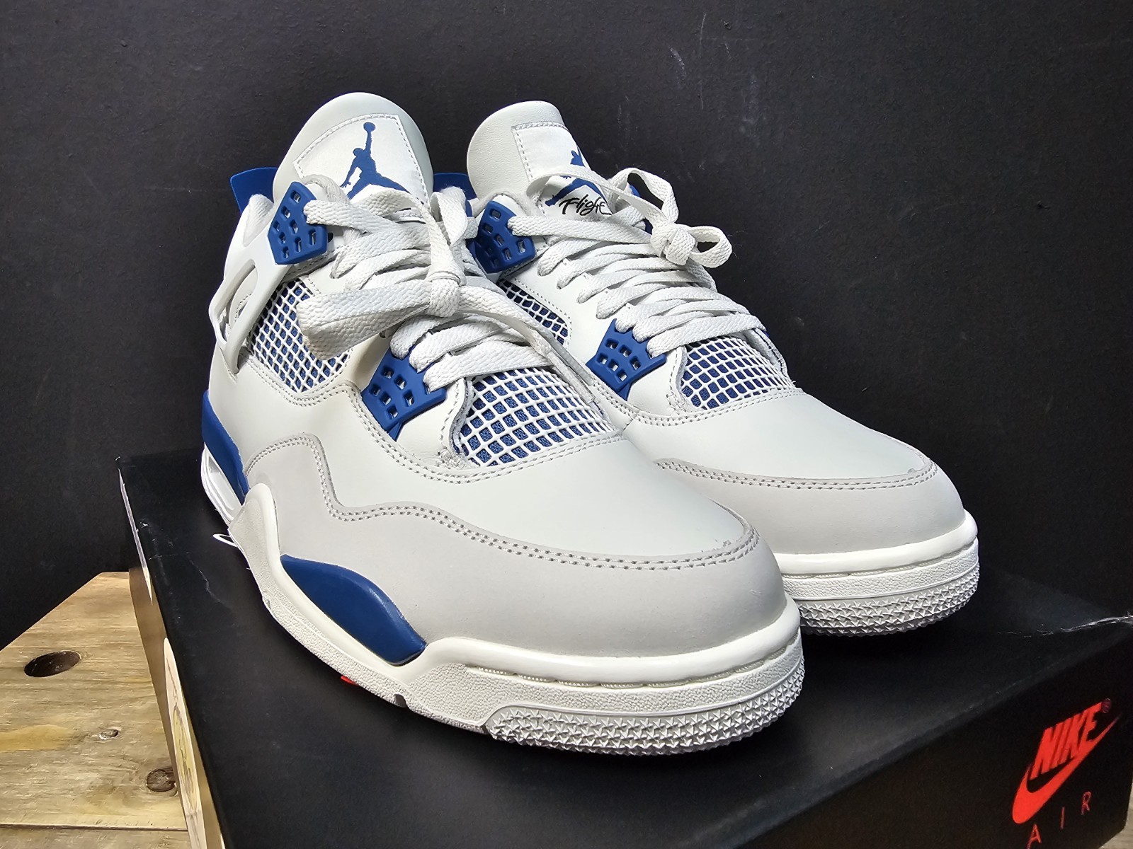 size 11 air jordan 4 retro 2024 military blue brand new in box 🔥 size 11 air jordan 4 retro 2024 military blue brand new in box 🔥