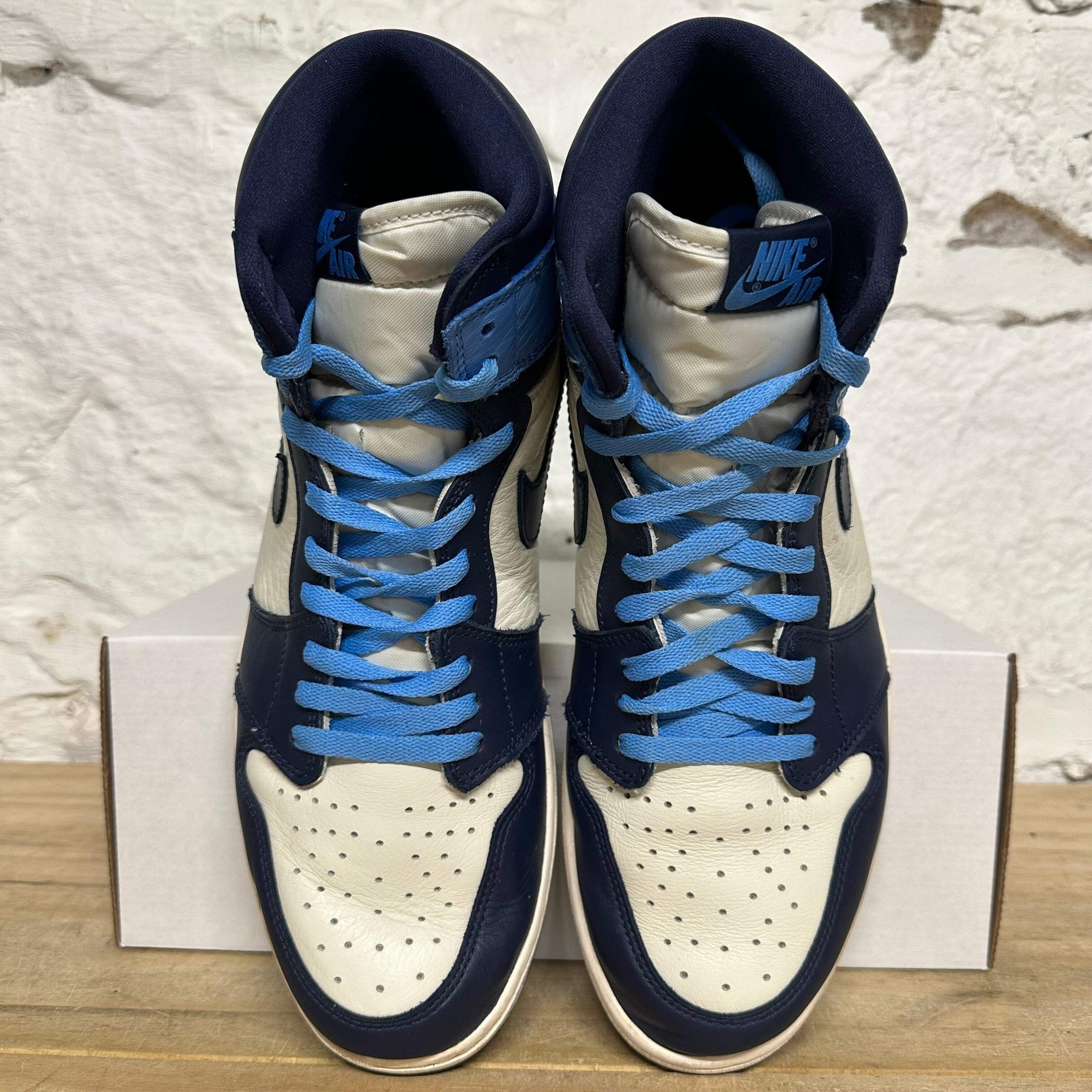 air jordan 1 retro high og obsidian men's size 13 pre owned sneakers 555088 140 air jordan 1 retro high og obsidian men's size 13 pre owned sneakers 555088 140