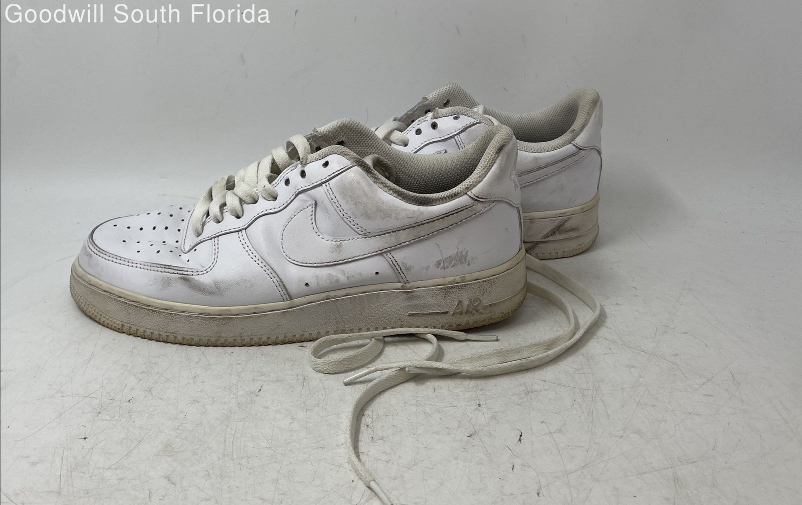 nike mens air force 1 '07 cw2288 111 white round toe lace up sneaker shoes sz 9 nike mens air force 1 '07 cw2288 111 white round toe lace up sneaker shoes sz 9