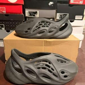 adidas yeezy foam runner rnnr onyx 13m with box