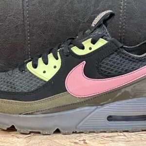 nike air max terrascape 90 running shoes mens 10 black/pink/key lime dm0033 003