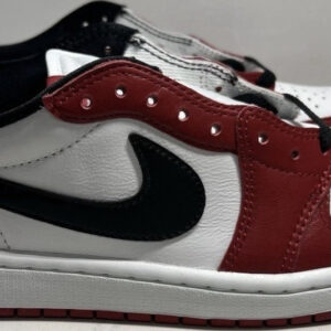 jordan air jordan 1 retro low og chicago hq6998 600 varsity red/black