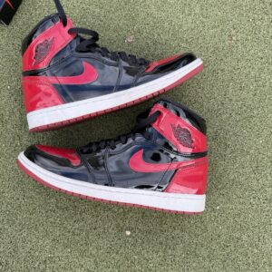 jordan air jordan 1 retro high og patent bred black/red 555088 063