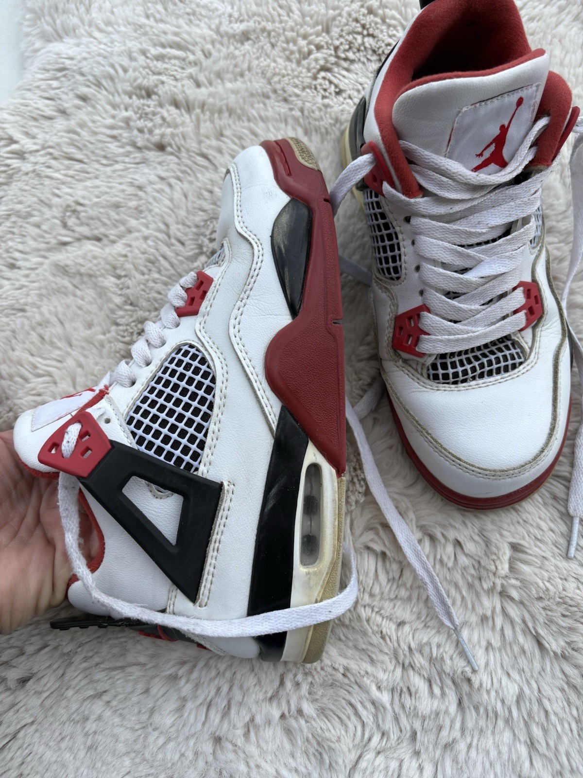 nike air jordan 4 retro fire red/ boys us 4 shoes flight logo on tongue nike air jordan 4 retro fire red/ boys us 4 shoes flight logo on tongue