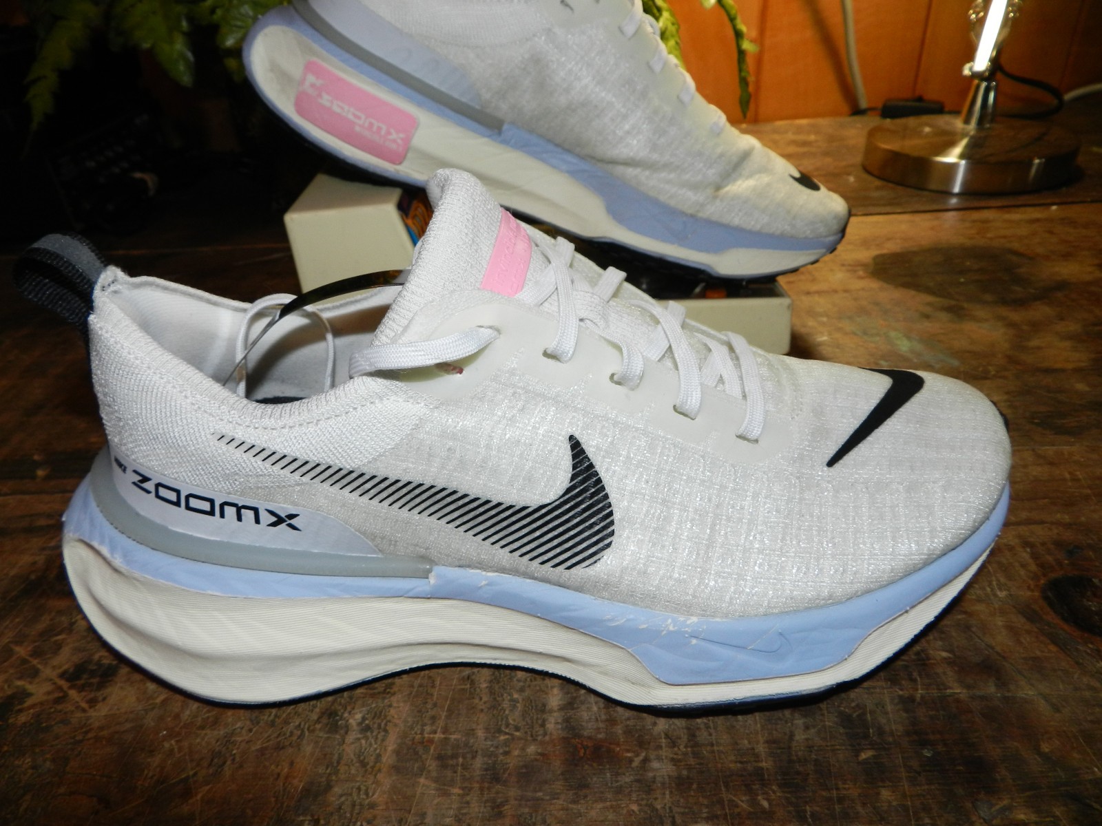 men's nike zoomx invincible run fk flyknit 3 white/cobalt bliss size 8.5 men's nike zoomx invincible run fk flyknit 3 white/cobalt bliss size 8.5