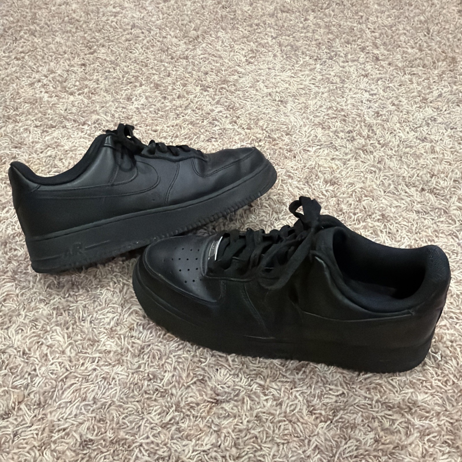 nike af1 air force 1 low ‘07 “triple black” leather #cw2288 001 men's sz 10 nike af1 air force 1 low ‘07 “triple black” leather #cw2288 001 men's sz 10