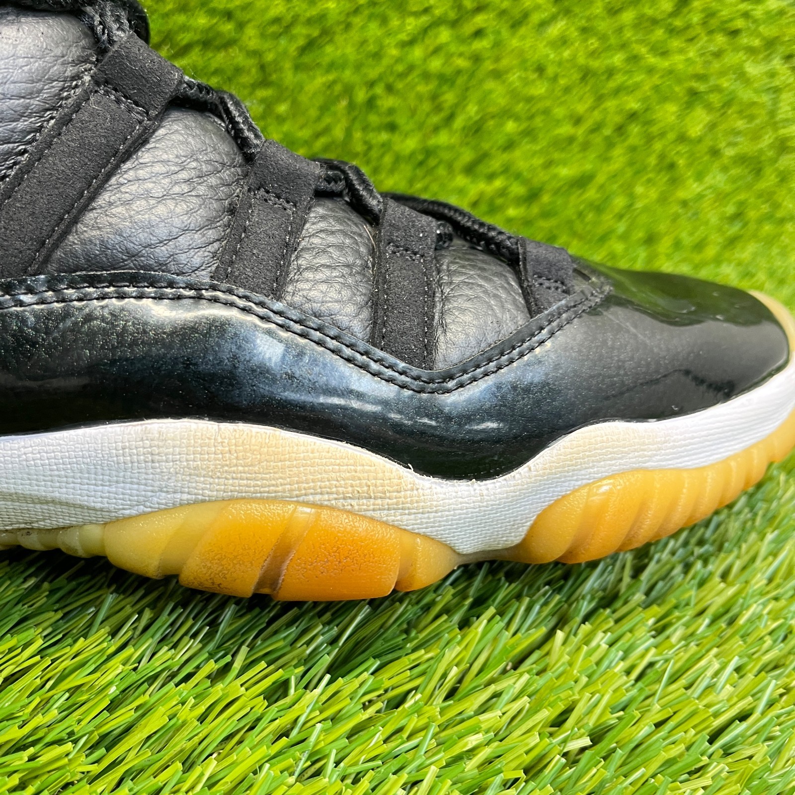 nike air jordan 11 retro low mens size 9.5 black white basketball shoes sneakers nike air jordan 11 retro low mens size 9.5 black white basketball shoes sneakers