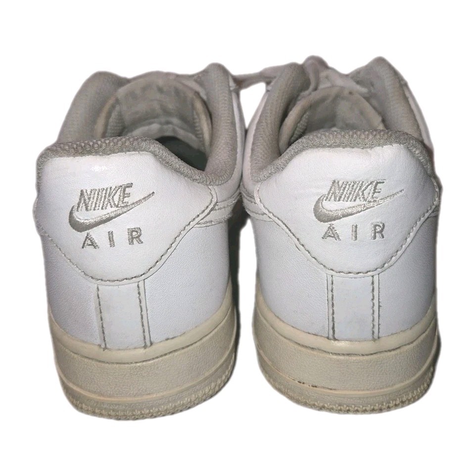 nike air force one 1 low triple white af 1 sneakers #315122 111 sz 6.5 nike air force one 1 low triple white af 1 sneakers #315122 111 sz 6.5