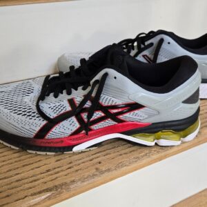 asics gel kayano 26 mens size 11.5 running shoes gray red 1011a541 good cond