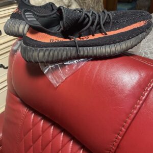 adidas yeezy boost 350 v2 black red stripe sply 350 – men’s size 10.5 read