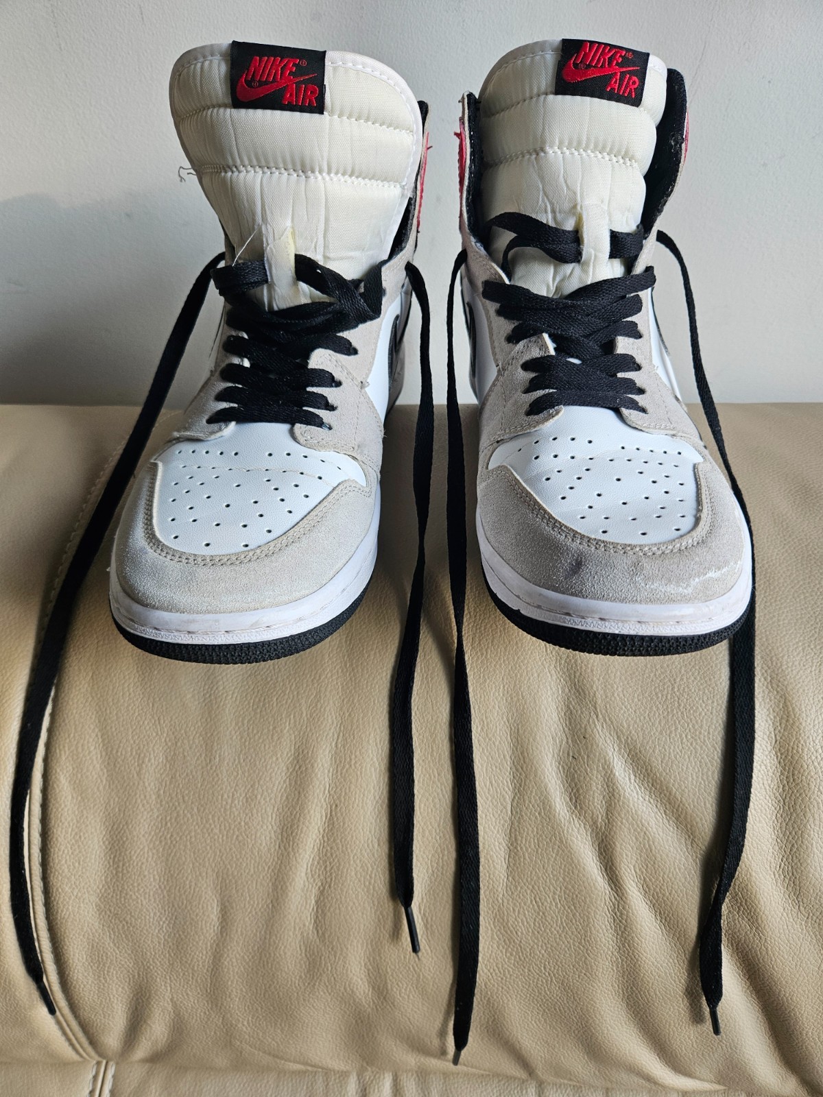 nike air jordan1 high og “light smoke grey” 555088 126 sneakers men's us size 10 nike air jordan1 high og “light smoke grey” 555088 126 sneakers men's us size 10