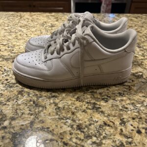 nike air force 1 '07 triple white low top sneaker cw2288 111 men's 9.5 us