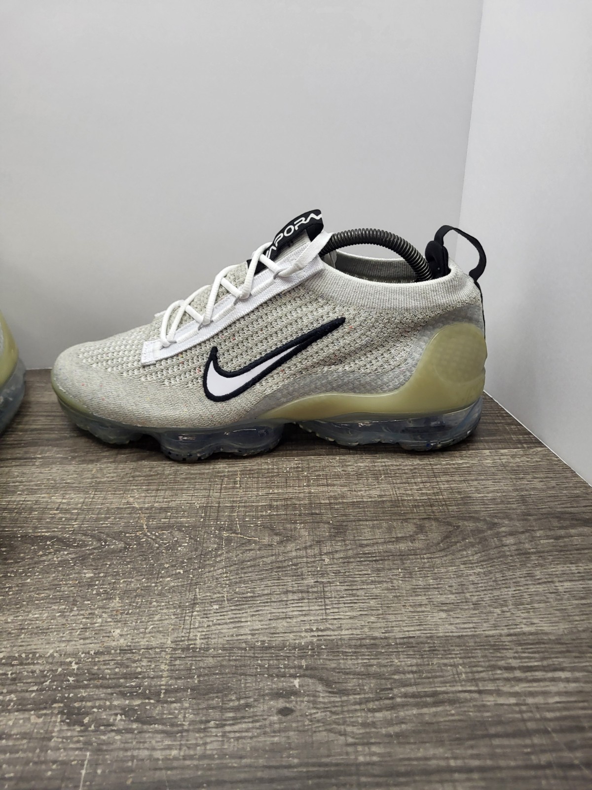 nike air vapormax 2021 flyknit dh4084 100 men's size 10 grey running shoes nike air vapormax 2021 flyknit dh4084 100 men's size 10 grey running shoes