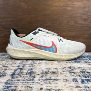 nike air zoom pegasus 40 se mens sz 10 white multicolor running shoes fj1051 100