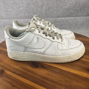 nike air force 1 07 low mens white sneakers cw2288 111 size 12