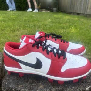 size 15 men jordan 1 retro mcs low chicago red white baseball cleats cj8524 611