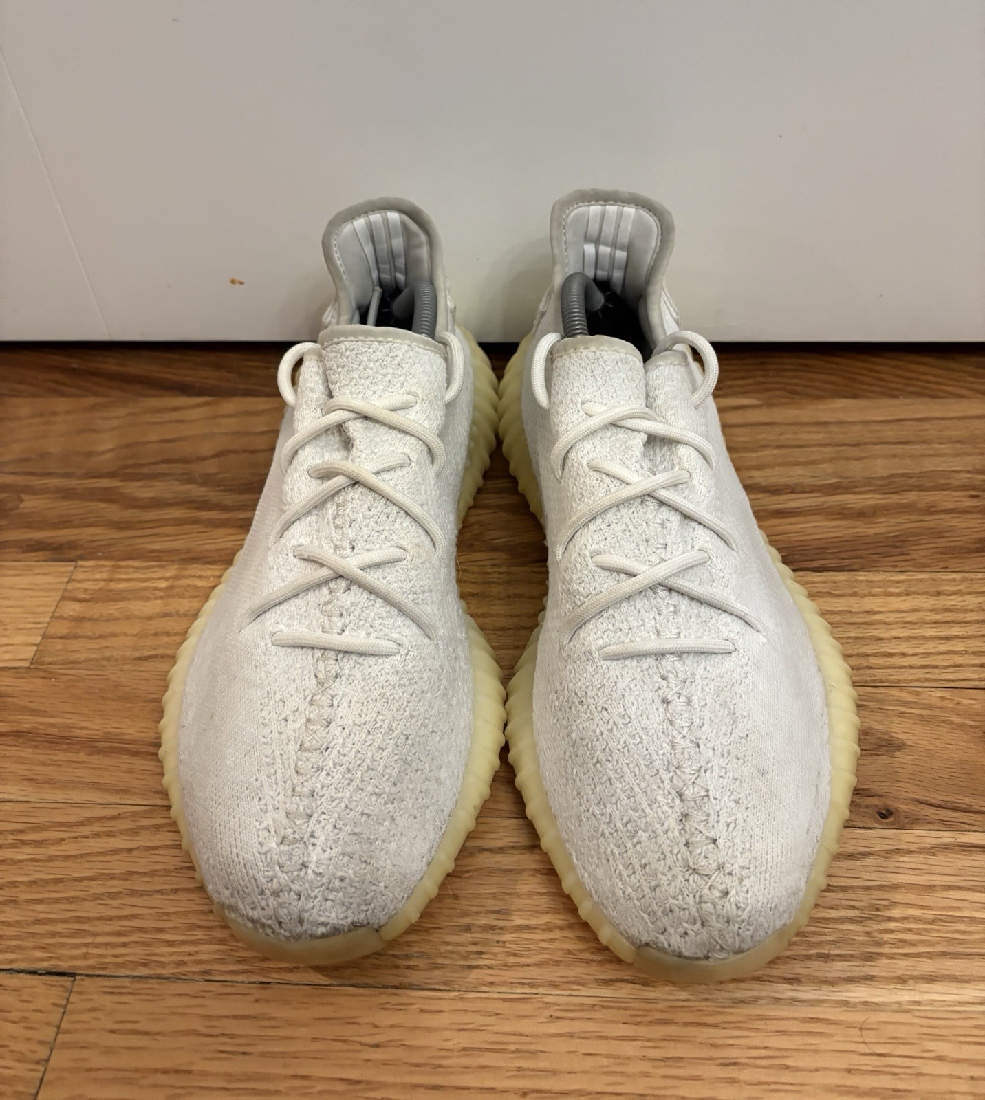 adidas yeezy boost 350 v2 cream white triple white sneakers shoes men’s 10 us adidas yeezy boost 350 v2 cream white triple white sneakers shoes men’s 10 us