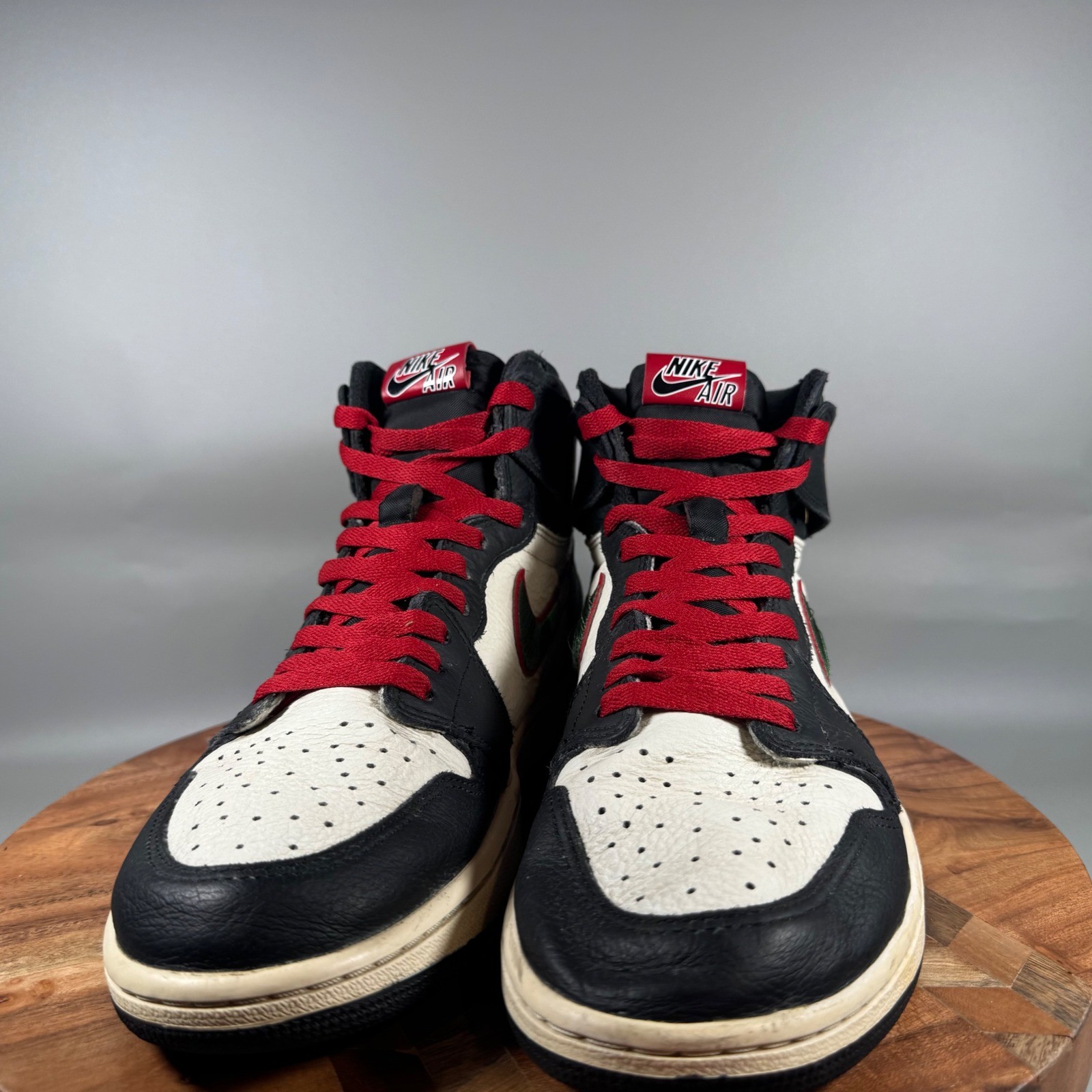 jordan 1 retro high og sports illustrated a star is born 555088 015 mens 10.5 jordan 1 retro high og sports illustrated a star is born 555088 015 mens 10.5
