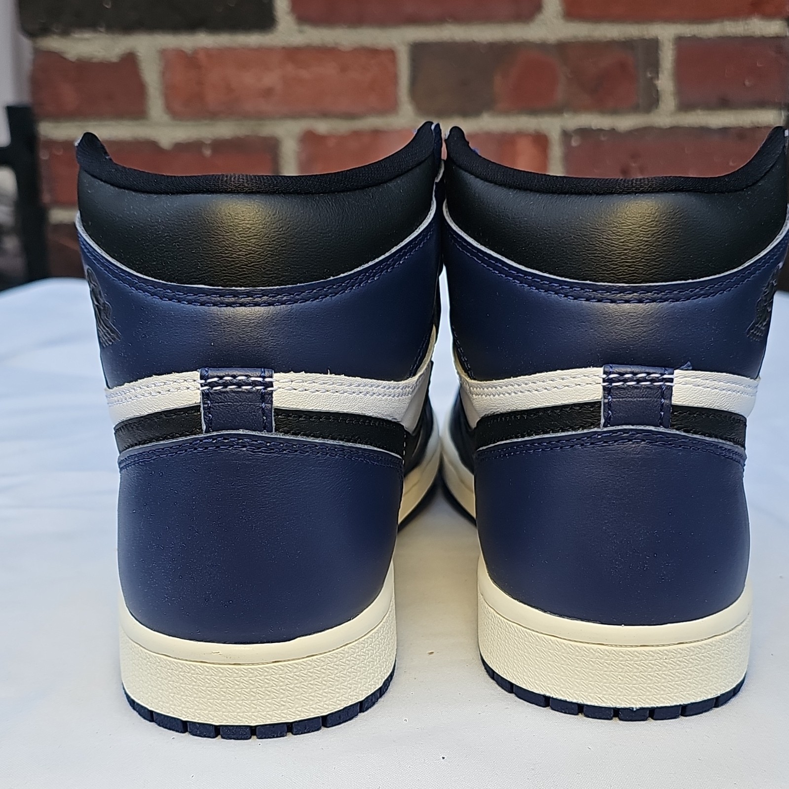 jordan air jordan 1 retro high og midnight navy black white leather dz5485 401 jordan air jordan 1 retro high og midnight navy black white leather dz5485 401