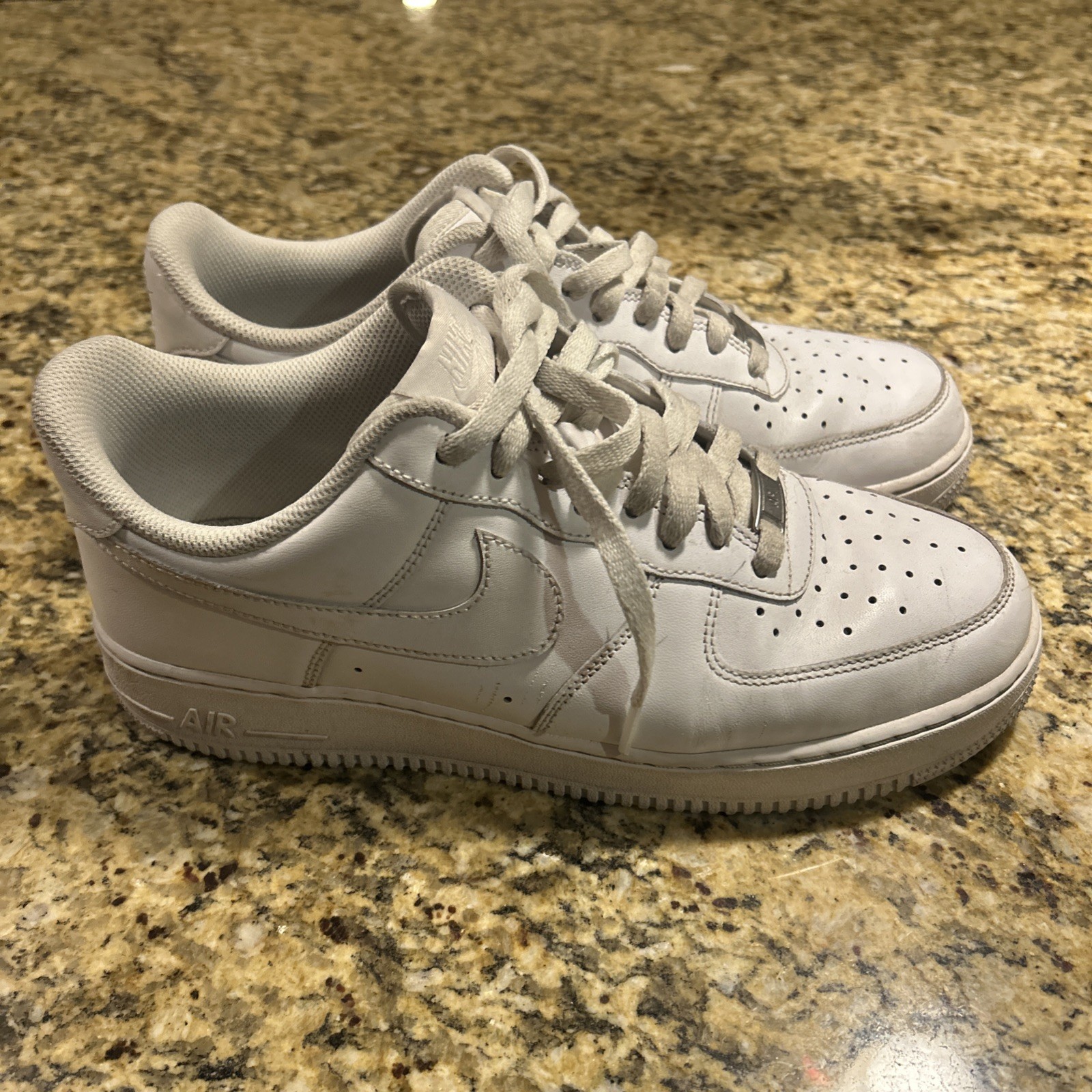 nike air force 1 '07 triple white low top sneaker cw2288 111 men's 9.5 us nike air force 1 '07 triple white low top sneaker cw2288 111 men's 9.5 us