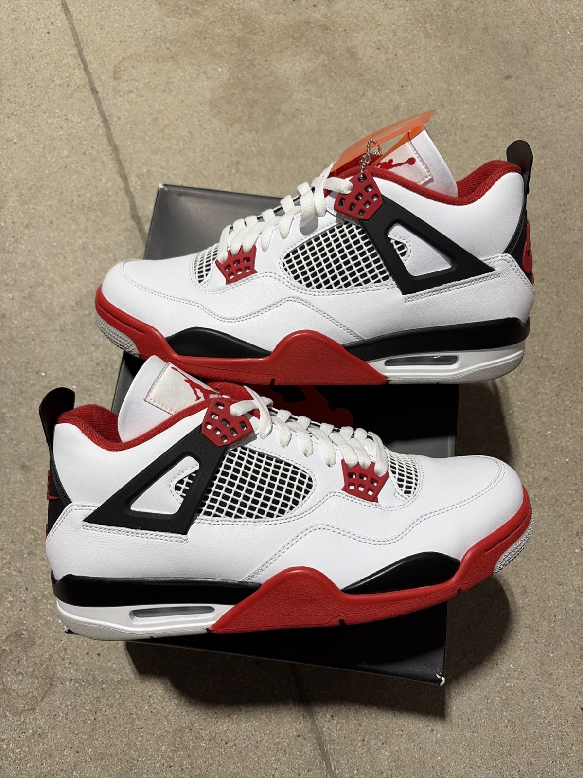 size 11 us jordan 4 retro fire red ds ships today size 11 us jordan 4 retro fire red ds ships today