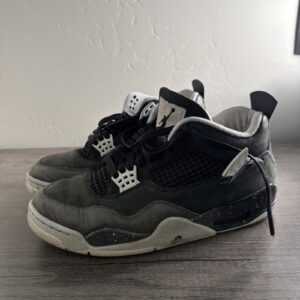 men’s size 9.5 nike air jordan 4 retro fear black white 2024
