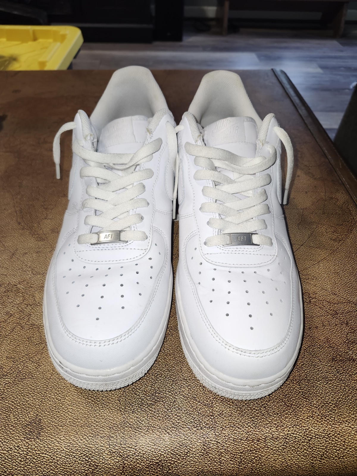 nike air force one '07 white leather low basketball shoes size 12 nike air force one '07 white leather low basketball shoes size 12