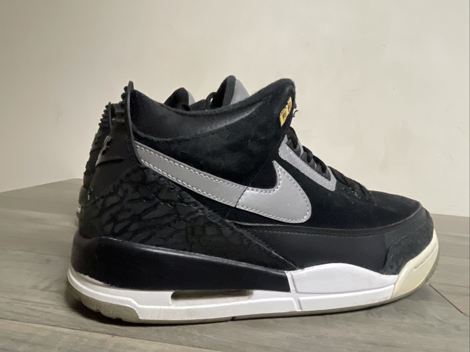 nike air jordan 3 retro tinker black cement sneakers ck4348 007 men's size 11 nike air jordan 3 retro tinker black cement sneakers ck4348 007 men's size 11