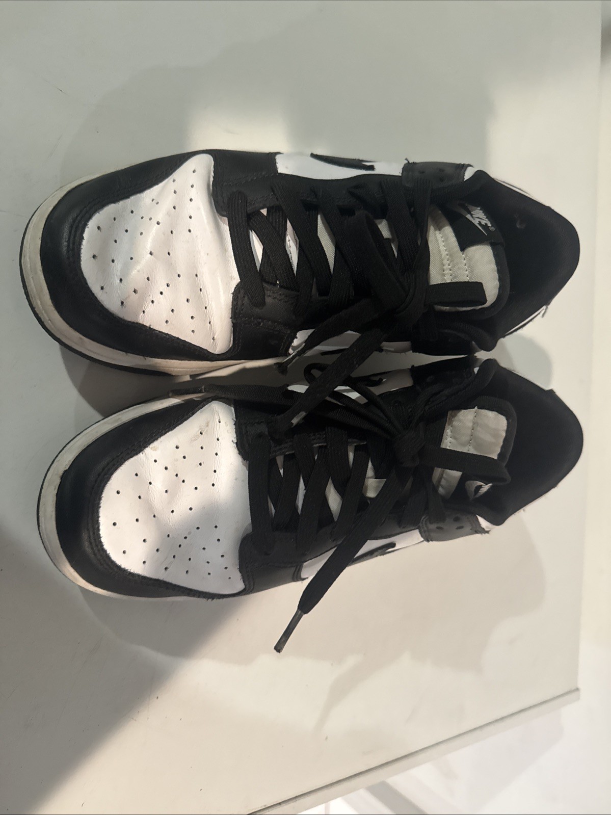 nike dunk low retro used white black size 9.5 nike dunk low retro used white black size 9.5