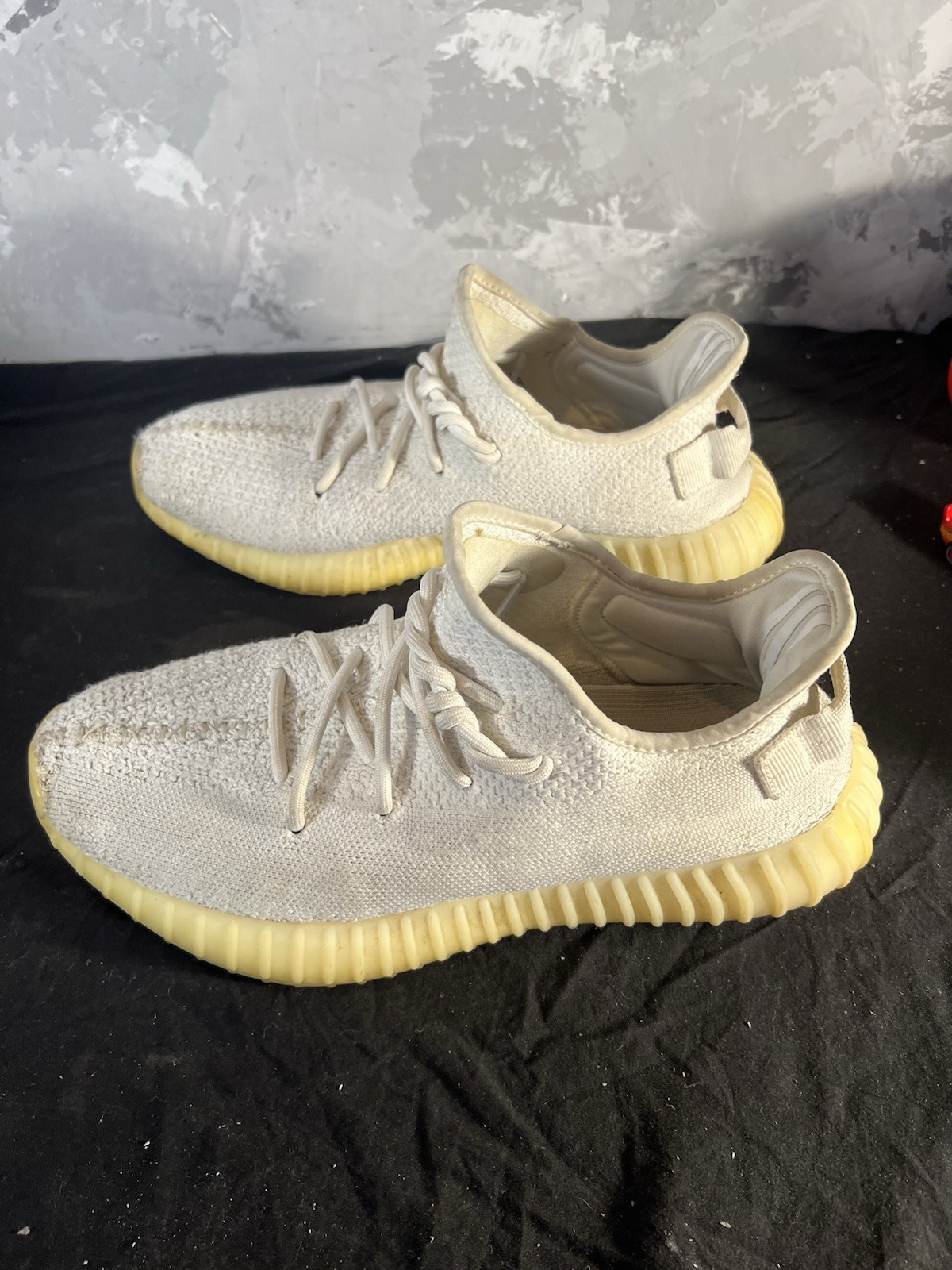 size 10 adidas yeezy boost 350 v2 low cream white / triple white size 10 adidas yeezy boost 350 v2 low cream white / triple white
