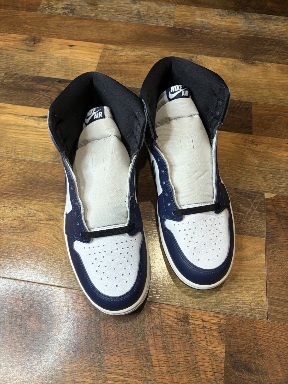 air jordan 1 retro high og midnight navy/black white sail size 11men dz5485 401 air jordan 1 retro high og midnight navy/black white sail size 11men dz5485 401