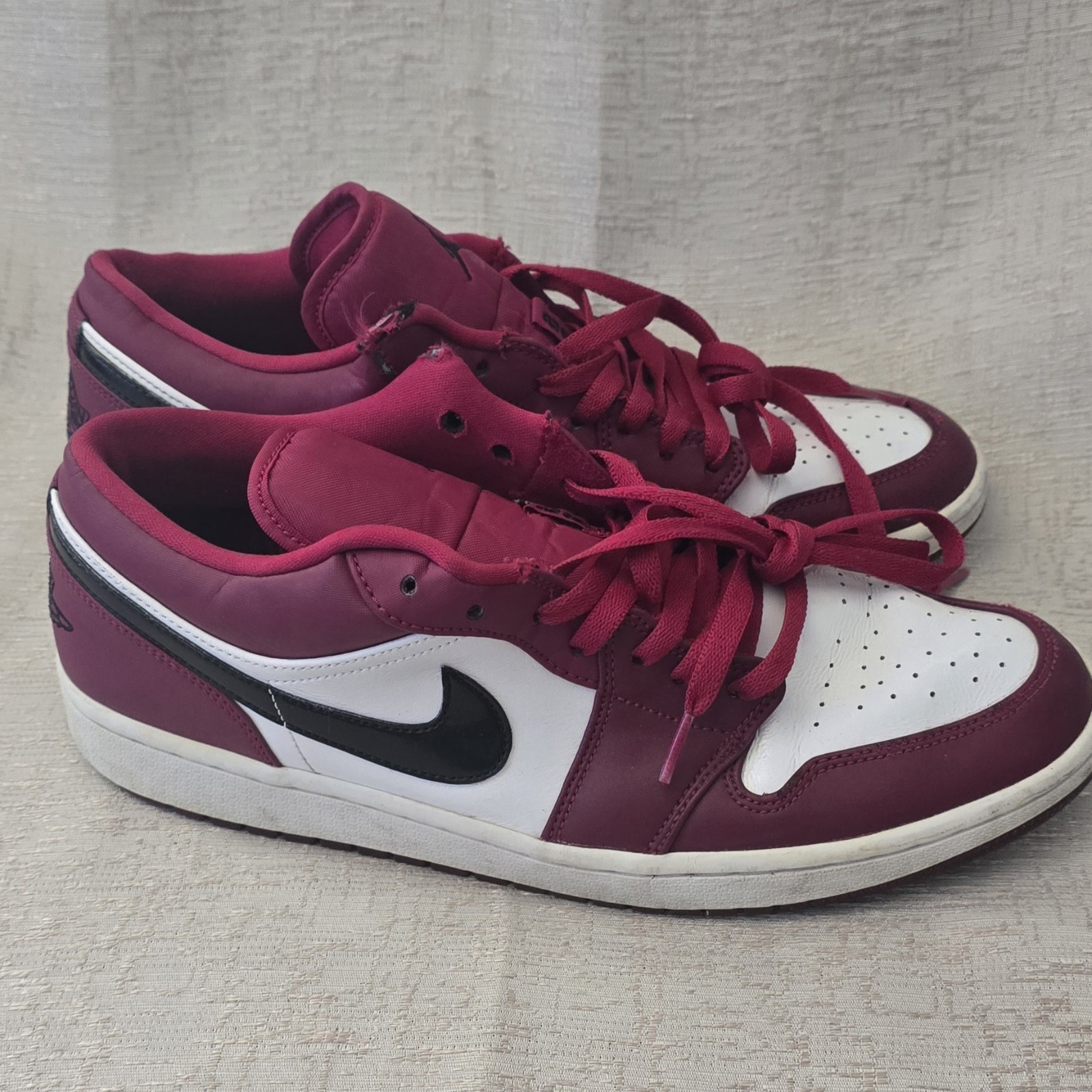 jordan air jordan 1 low noble red burgundy/white/black 553558 604 jordan air jordan 1 low noble red burgundy/white/black 553558 604