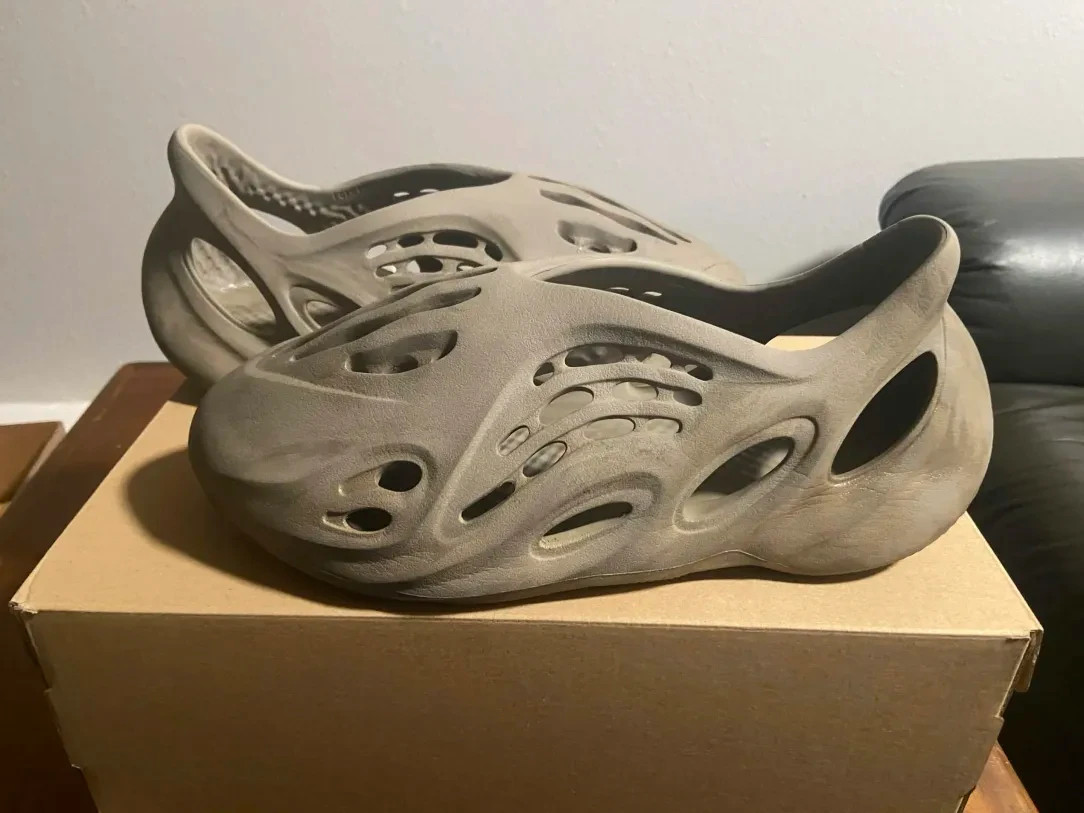 size 13 yeezy foam runner rnnr stone sage size 13 yeezy foam runner rnnr stone sage
