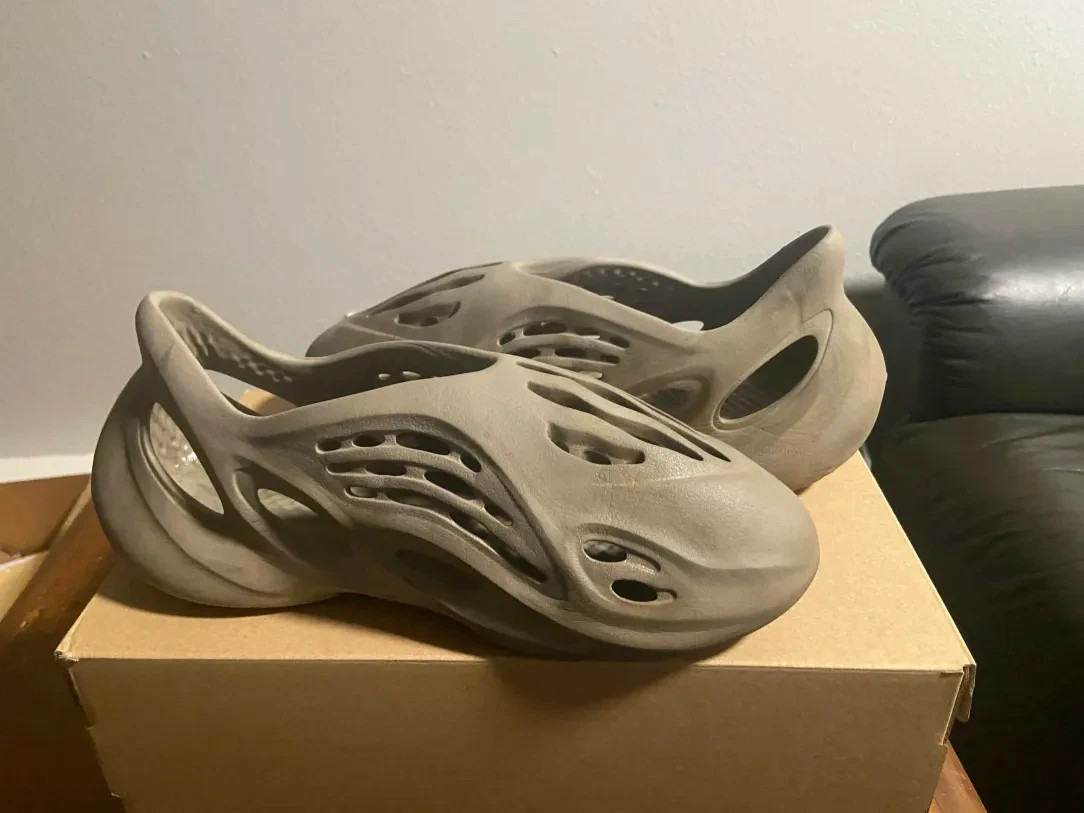 size 13 yeezy foam runner rnnr stone sage size 13 yeezy foam runner rnnr stone sage