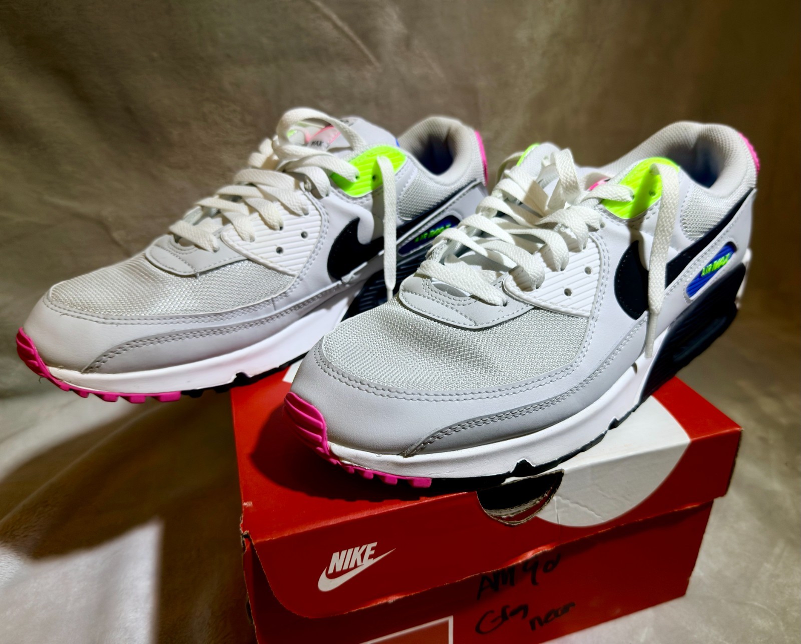 mens nike shoes size 11.5 airmax 90 mens nike shoes size 11.5 airmax 90