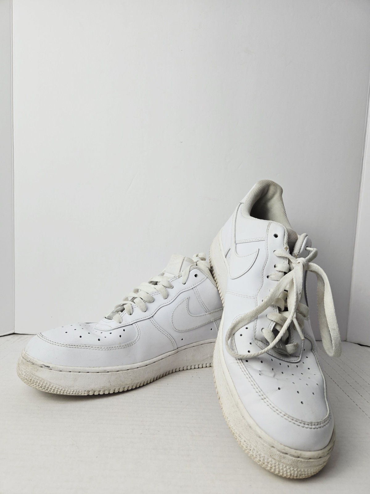 nike air force 1 '07 low triple white color sz 13 nike air force 1 '07 low triple white color sz 13
