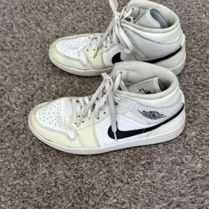 jordan air jordan 1 retro high og white black women leather high top sneakers 10