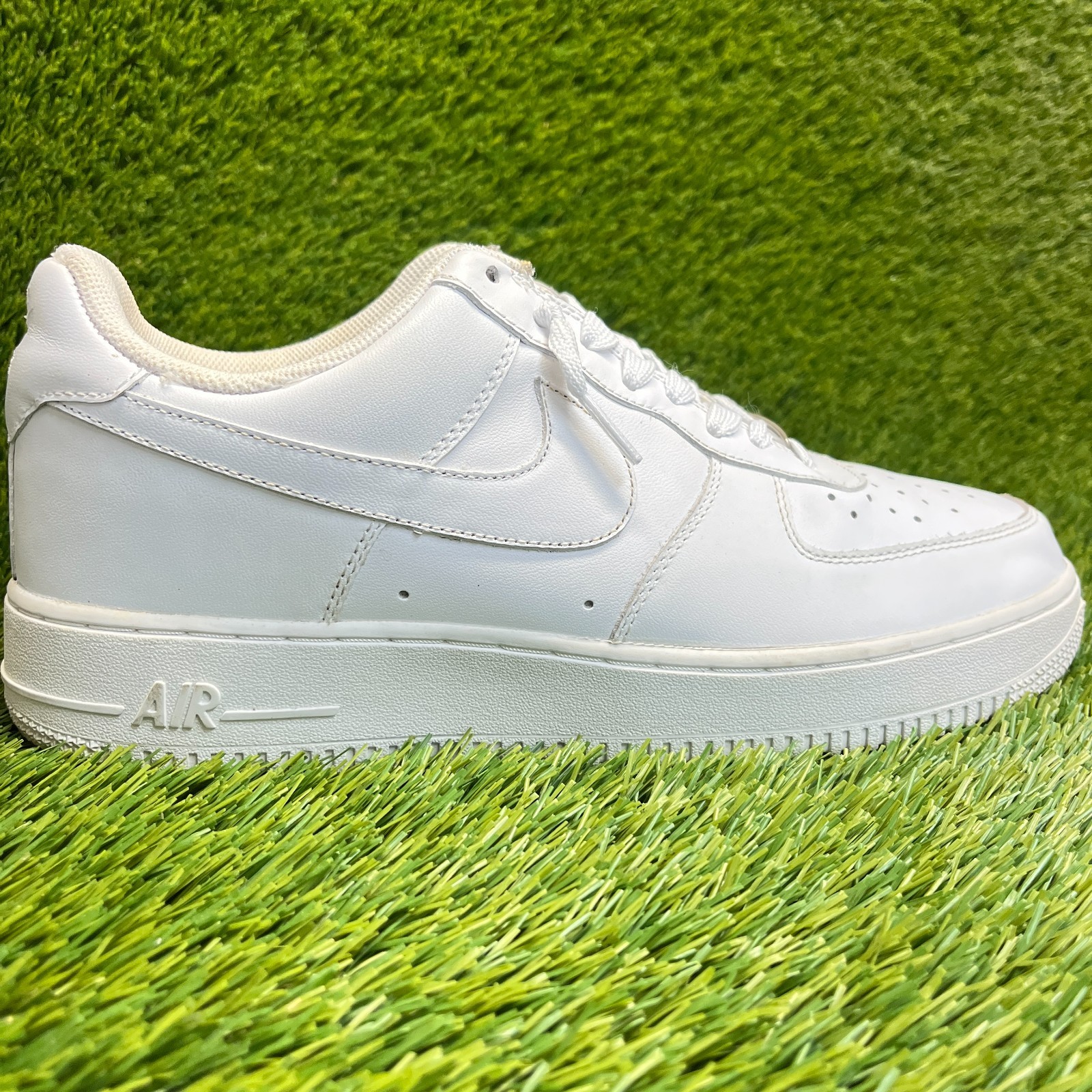 nike air force 1 low '07 mens size 11 white athletic lifestyle shoes sneakers nike air force 1 low '07 mens size 11 white athletic lifestyle shoes sneakers