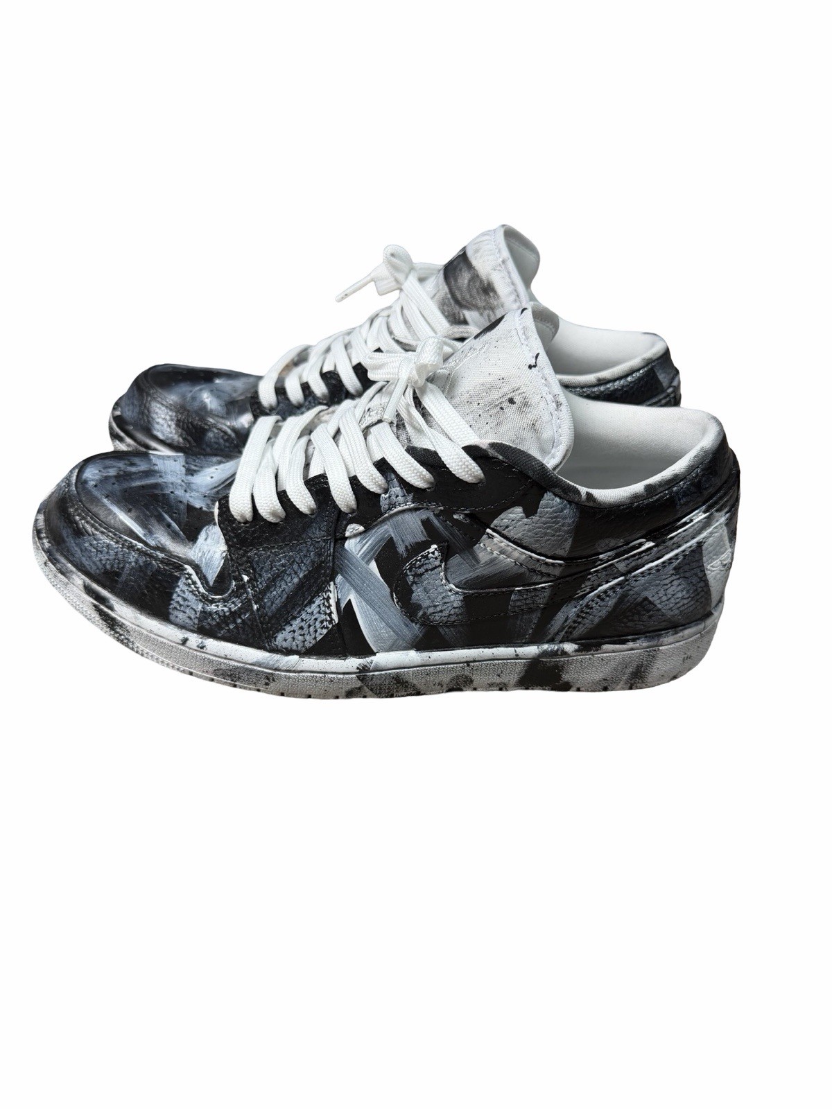 nike air force 1 '07 low top men’s sneakers 9.5 triple white customized art nike air force 1 '07 low top men’s sneakers 9.5 triple white customized art