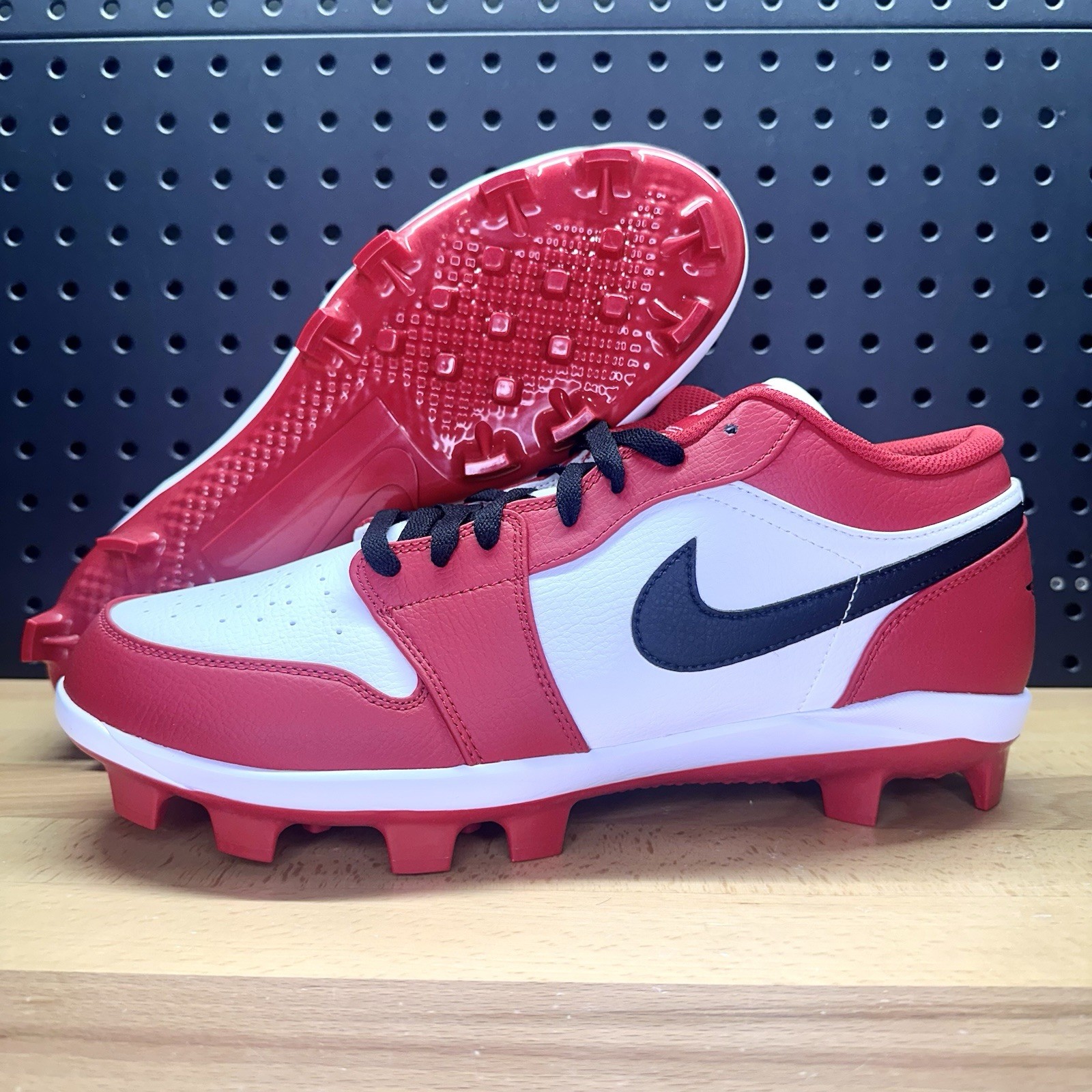 nike air jordan 1 low mcs baseball cleats chicago cj8524 611 men’s size 13 nike air jordan 1 low mcs baseball cleats chicago cj8524 611 men’s size 13