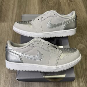 size 10 air jordan 1 retro og low metallic silver