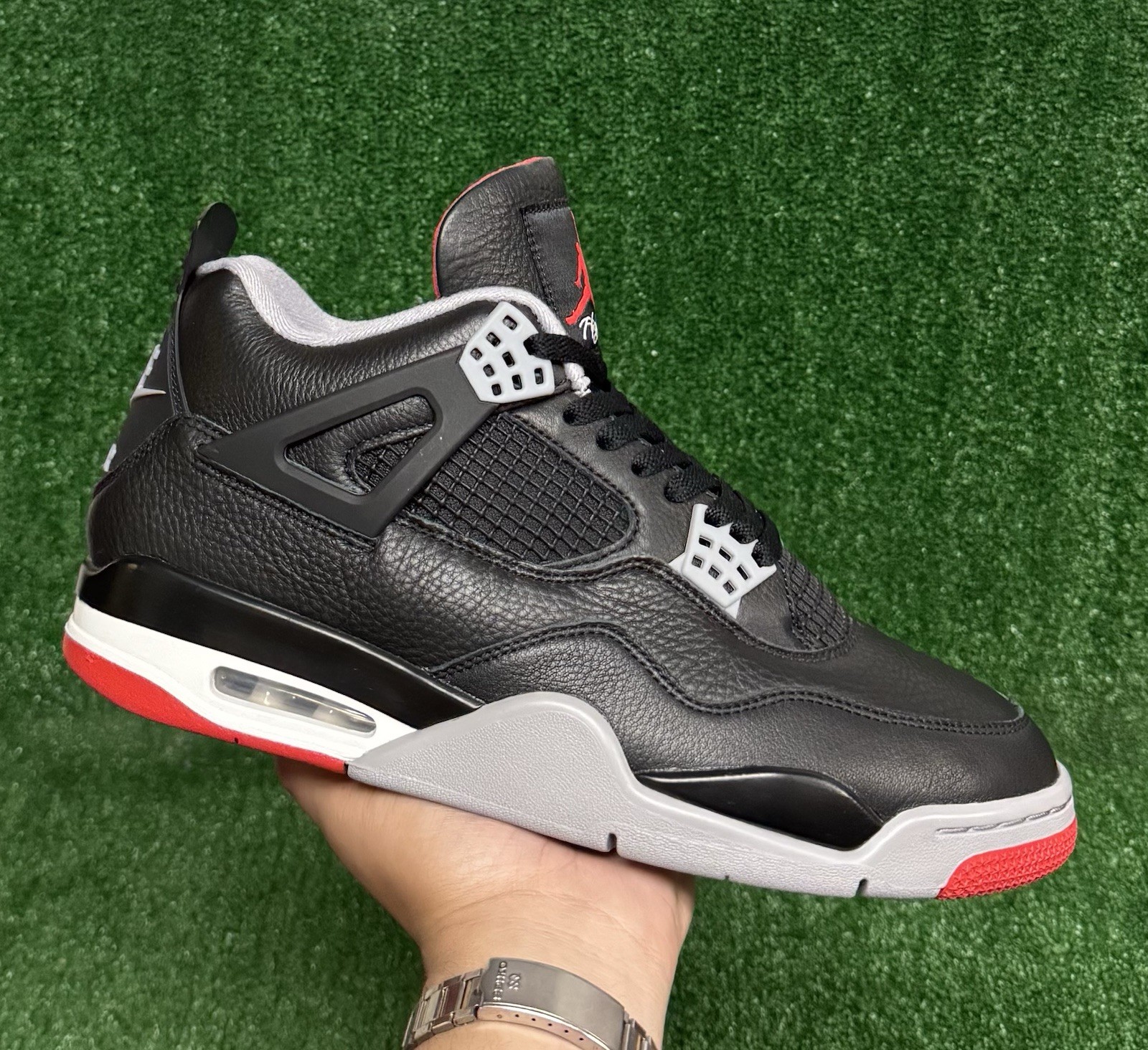 size 11 air jordan 4 retro bred reimagined clean worn 1x!!! size 11 air jordan 4 retro bred reimagined clean worn 1x!!!