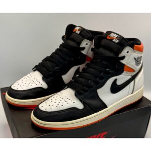nike air jordan 1 retro high og electro orange 555088 180 sz 9.5 # 435
